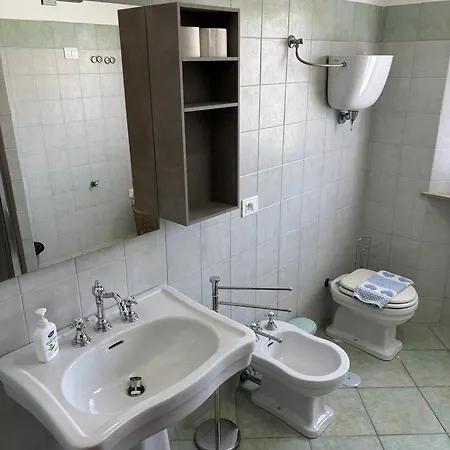 Apartment Turistico Trasimeno Ii *